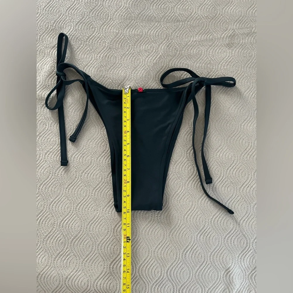 Frankies Bikinis adjustable side